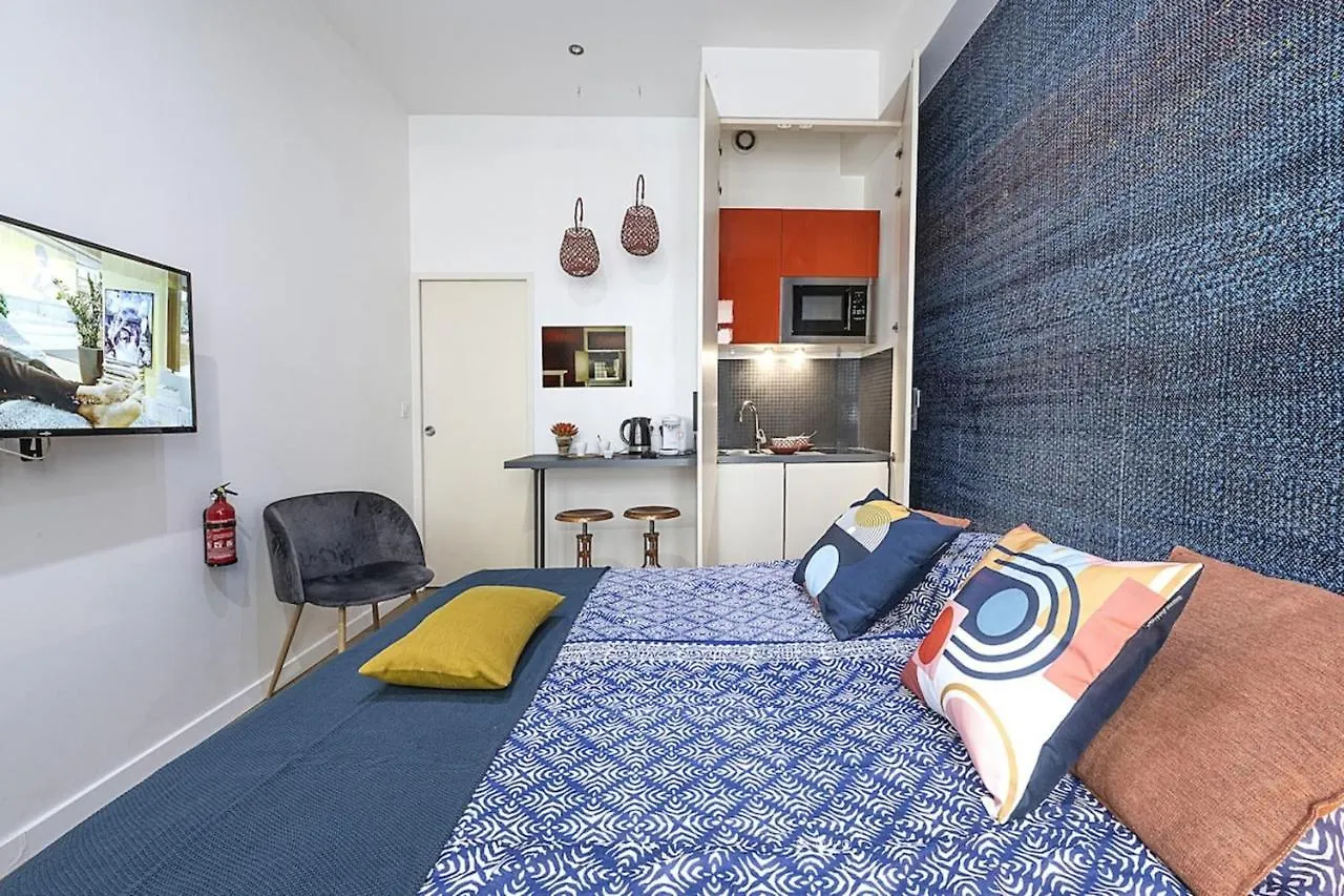 Cosy Studio Bernard With Jacuzzi Relaxation & Style Lyon Frankrijk